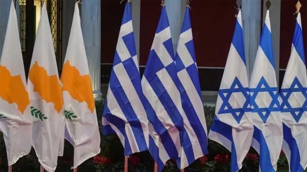 Güney Kıbrıslı siyasetçi, Yunanla siyonistten medet umuyor! Türkiye korkusu zirve yaptı