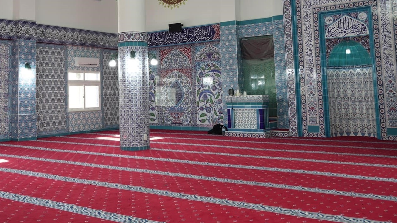 Güney Kore’deki camide Türk halılarının imzası