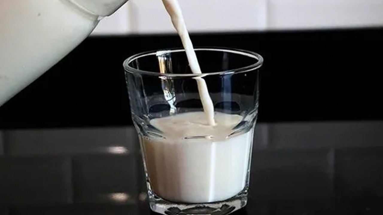 Günlük 1 bardak süt hazine değerinde: içmek enerji verip kanser riskini azaltıyor