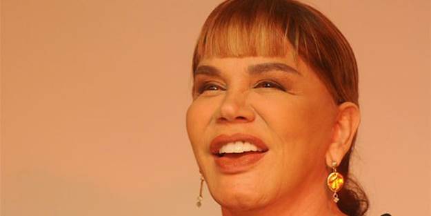 'Günümüzde bir Müslümanı küfre götüren şarkılar kol gezmektedir'