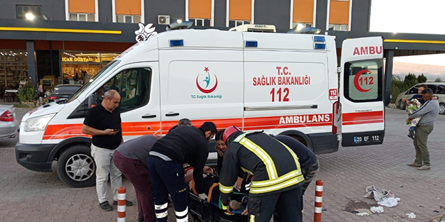 Günün acı haberi! Lastiği patlayan otomobil dehşet saçtı: 1 bebek öldü, 3'ü çocuk 9 yaralı