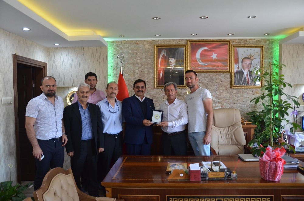 Günyüzülüler Derneği’nden Başkan Durgut’a ziyaret 