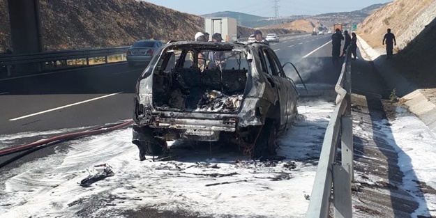 Gurbetçi ailenin otomobili küle döndü