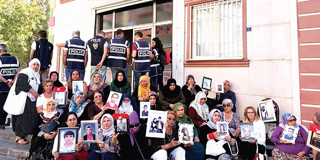 Gurbetçi annelerden Diyarbakır annelerine destek