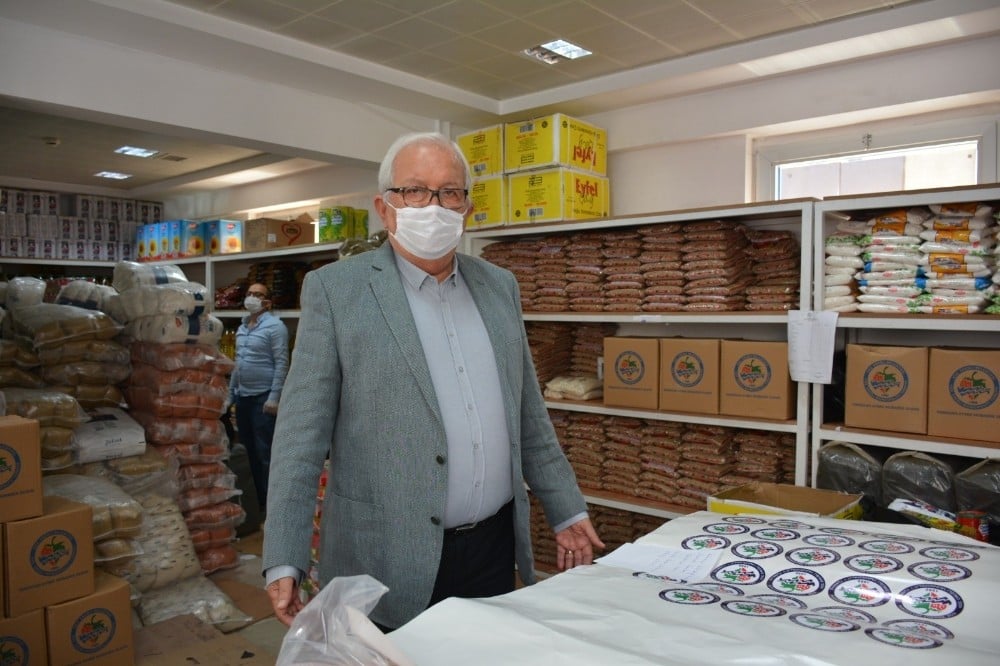 Gurbetçilerden aşevine gıda desteği 