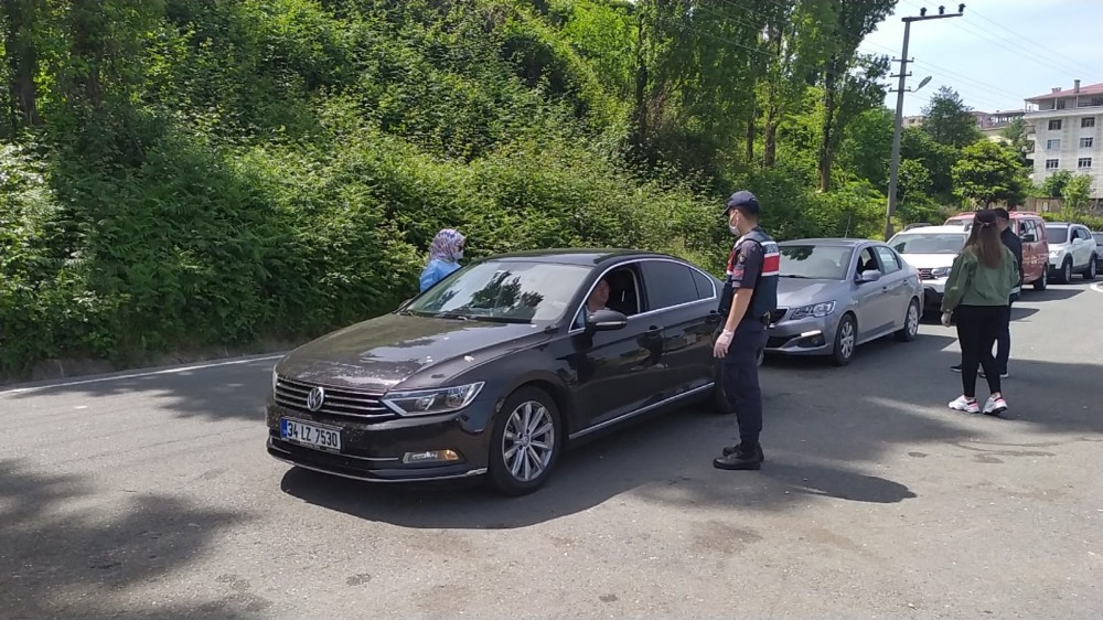 Gurbetteki Rizeliler’in çay hasadı için memleketlerine dönüşleri başladı 