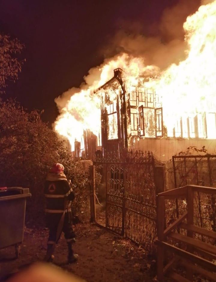 Gürcistan’da 6 kişi yanarak öldü 