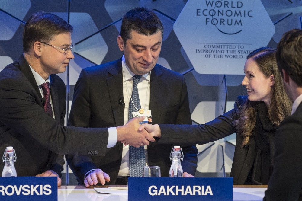 Gürcistan’da market, benzin istasyonu ve eczane dışında tüm işletmeler kapatılıyor 