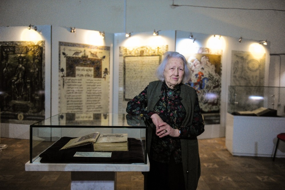 Gürcü Türkolog Abuladze: “ Başbakanlık arşivi ve Süleymaniye Yazma Eser Kütüphanesinde çalışmak benim en büyük hayalim” 