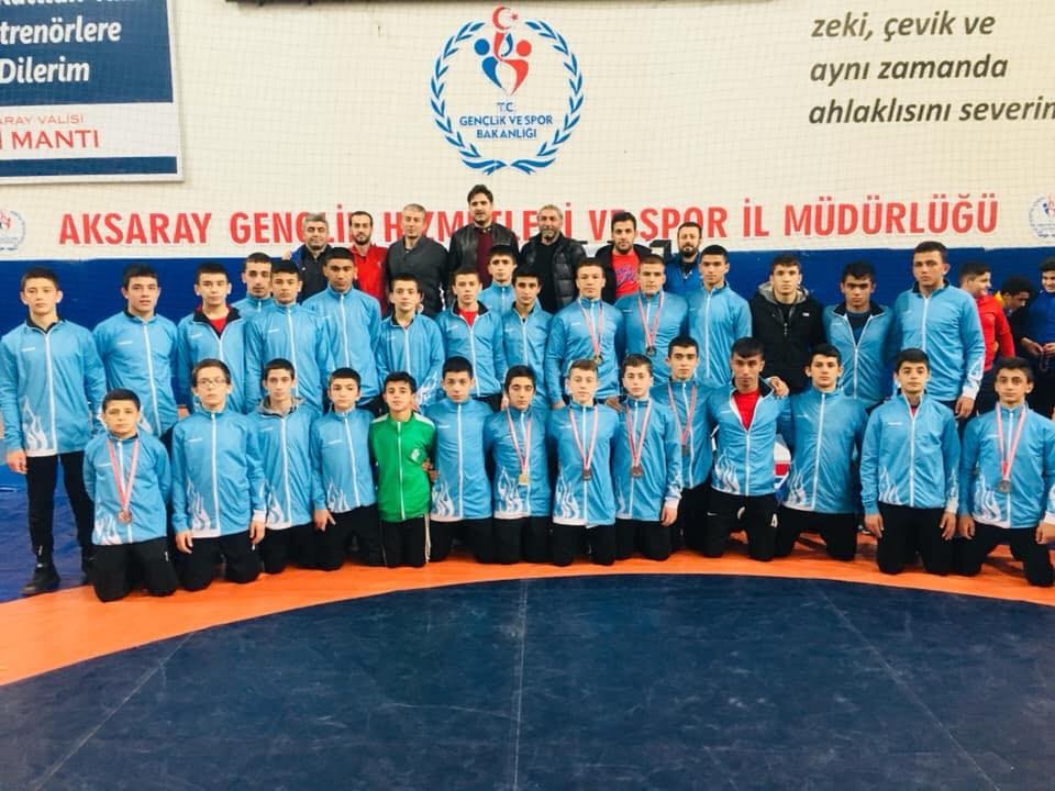 Güreşte Şampiyona Vizeleri Alındı 