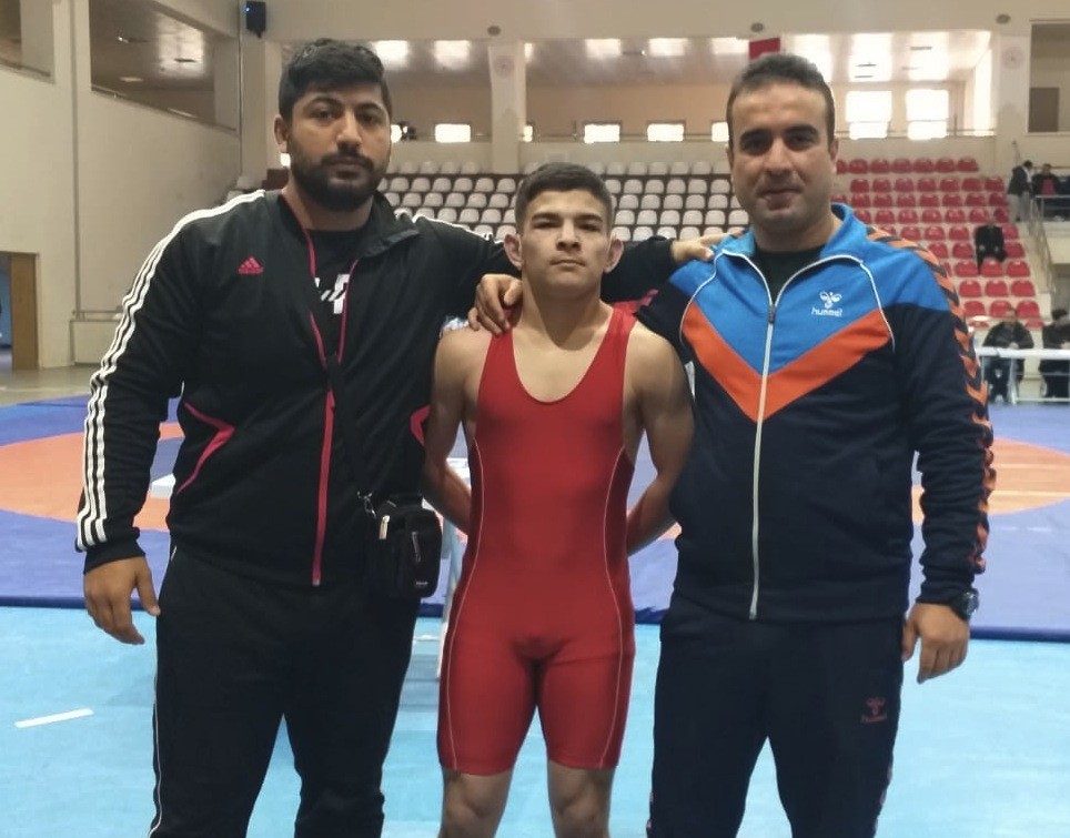 Güreşte Türkiye 3.’sü oldular 