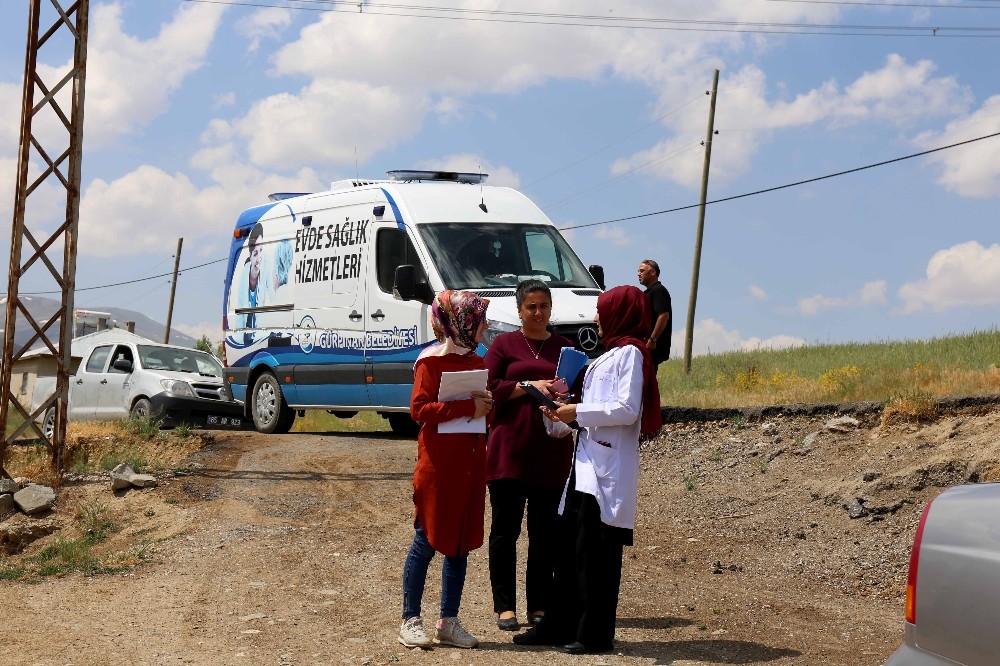 Gürpınar Belediyesinden evde sağlık hizmeti 