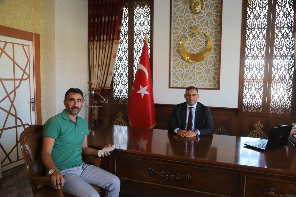 Gürpınar Kaymakamı Sayar göreve başladı 