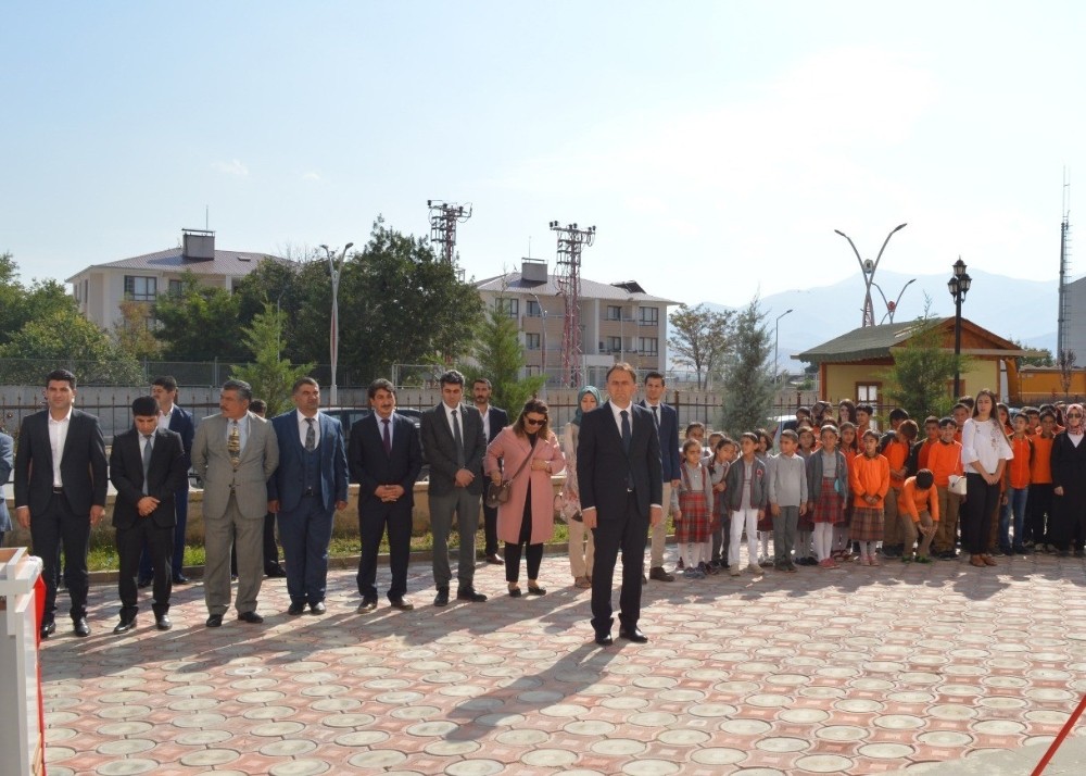 Gürpınar’da yeni eğitim yılı törenle başladı 