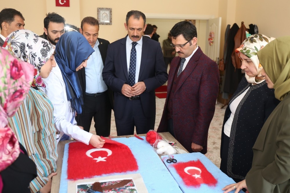 Gürpınarlı kadınlar hünerlerini sergiledi 