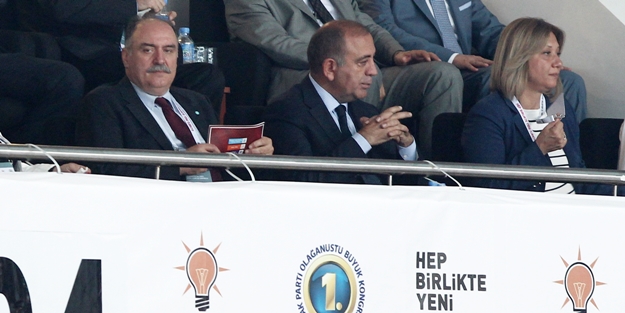 CHP'li Gürsel Tekin de AK Parti kongresinde