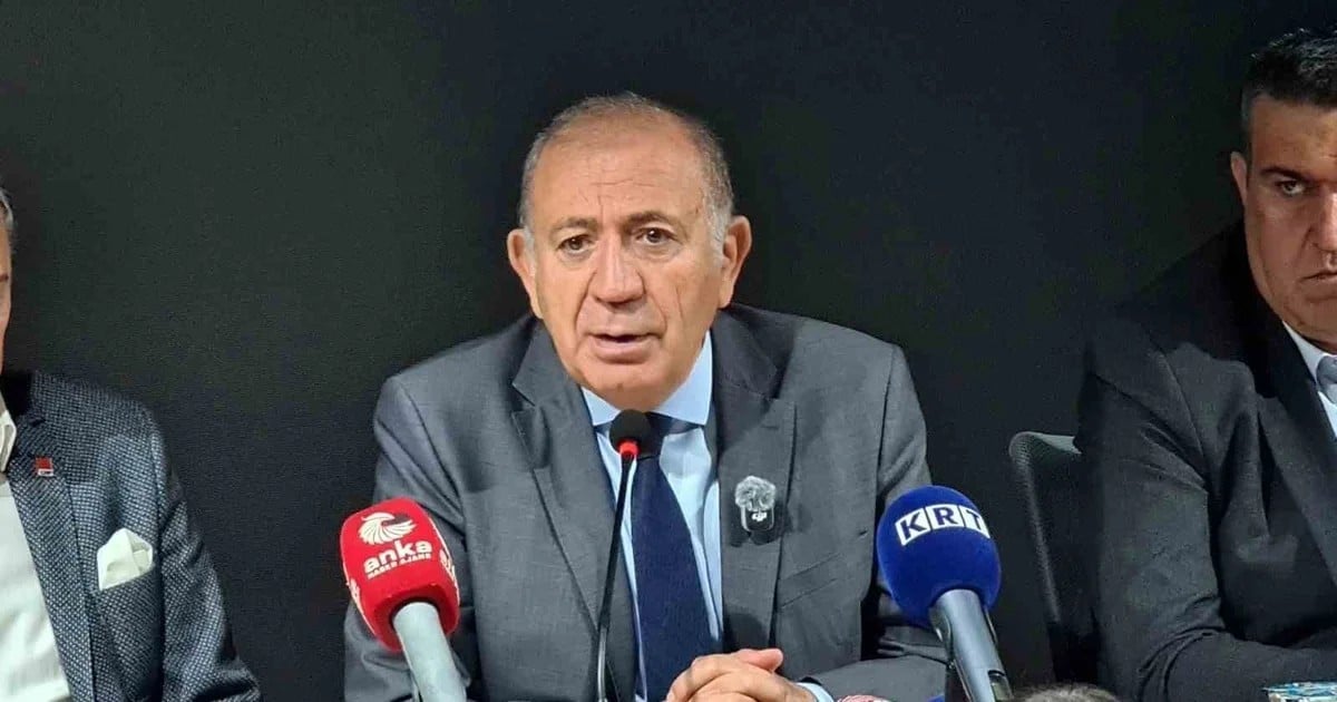 Gürsel Tekin: Genel Başkan, Genel Merkezi yeniden yapılanma konusunda kararını verecek