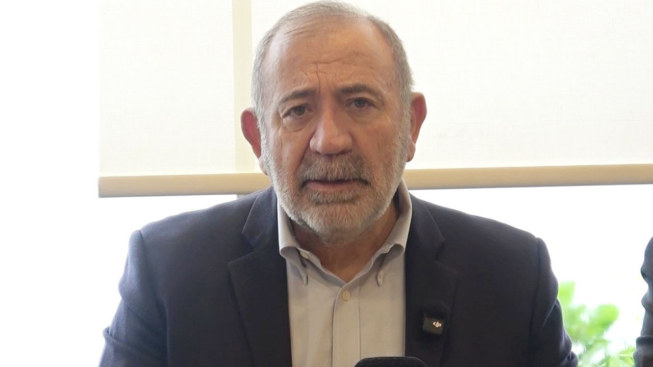 Gürsel Tekin'den CHP ve fonlu medyasına ağır eleştiri: CHP, CHP olalı böyle ikiyüzlülük görmedi! Arkada börek, önde dayak!