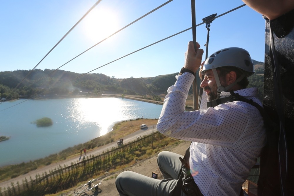 Gürsu adrenalin park hobbit evler renkleniyor 