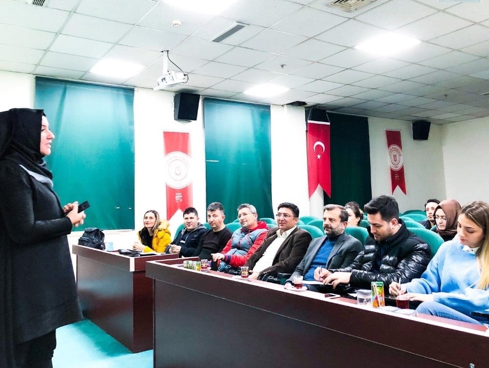 Gürsu Belediyesi gençlerin vizyonunu geliştiriyor 