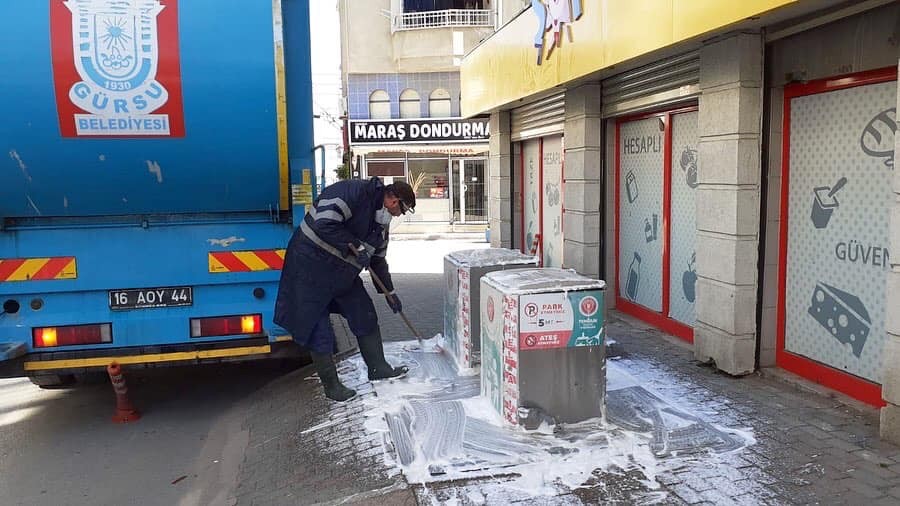 Gürsu dezenfekte çalışmalarıyla arındırılıyor 