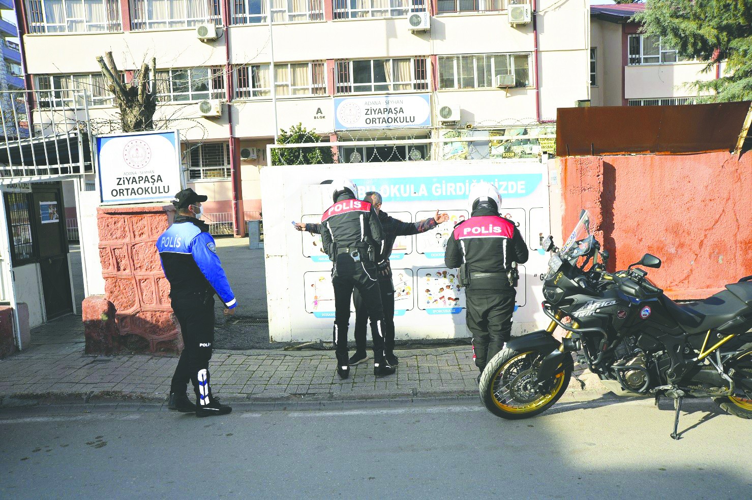 Güvenlik güçleri okul hazırlığına başladı