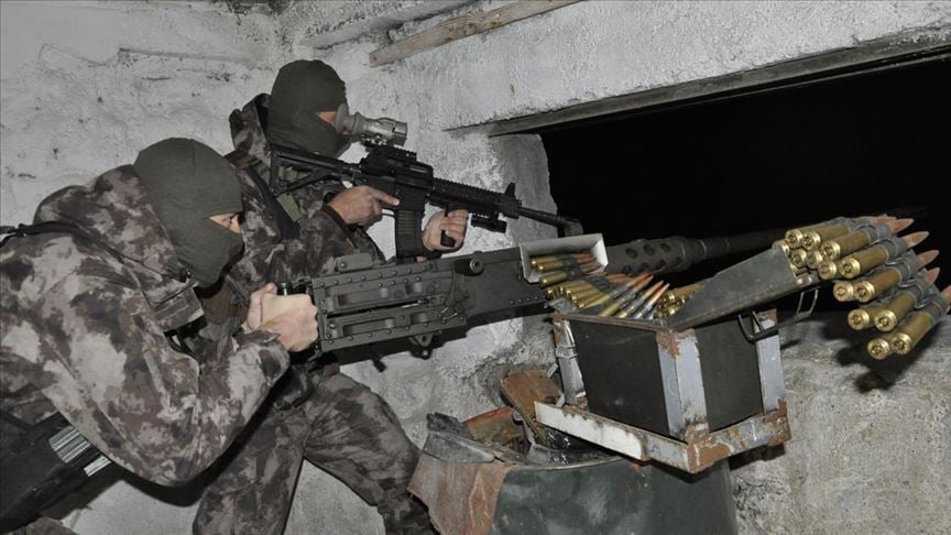 Güvenlik güçleri yeni yılı 'elleri tetikte' karşıladı