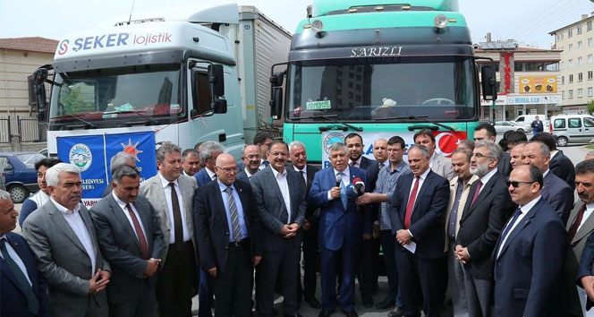 Güvenlik güçlerine 5 ton elma gönderildi