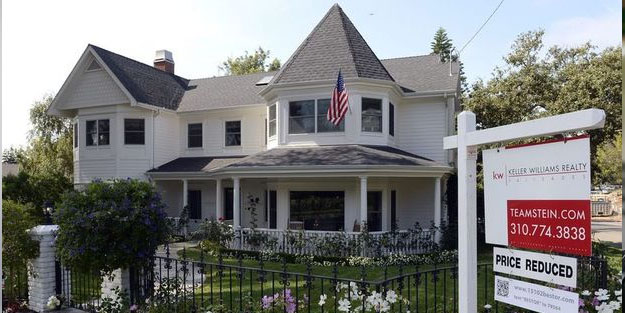 Fitch: ABD konut piyasası için daha fazla indirime ihtiyaç var!