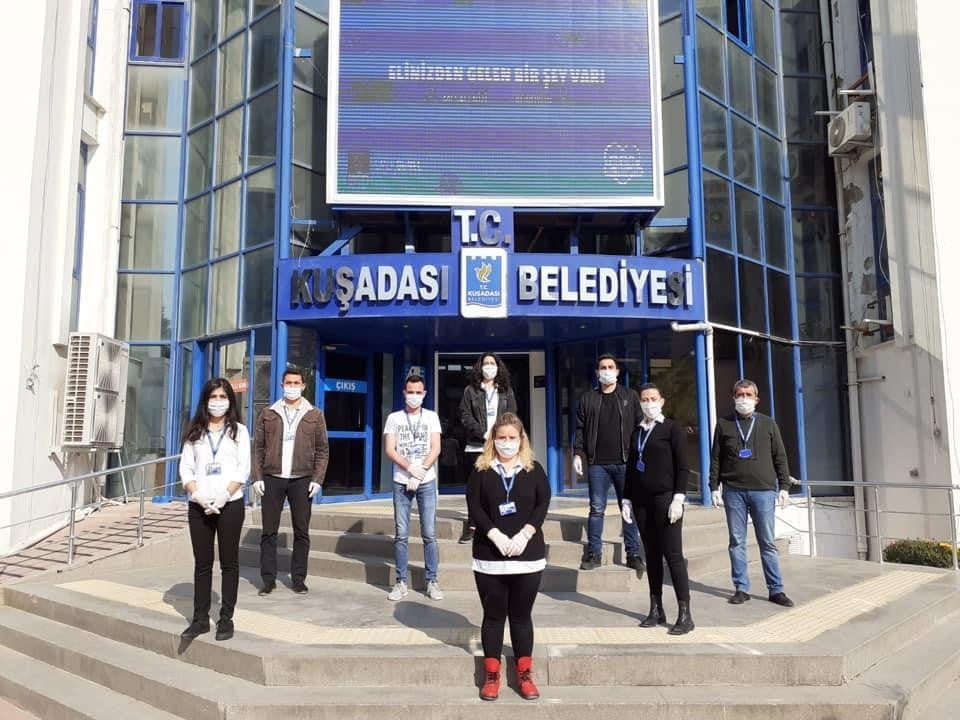Güvercin Masa, Kuşadası’nda salgınla mücadelenin görünmeyen kahramanı oldu 