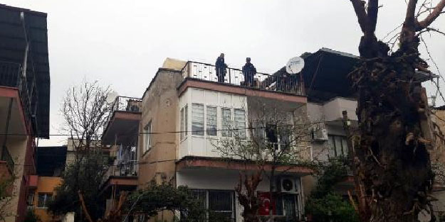 Güvercinlerini beslerken elektrik akımına kapılıp öldü