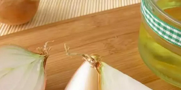 Güzel ve sağlıklı saçlar için soğan suyu: saç dökülmesi olanlar, nasıl kurtulurum diyenler... İşte bu kadar kolay