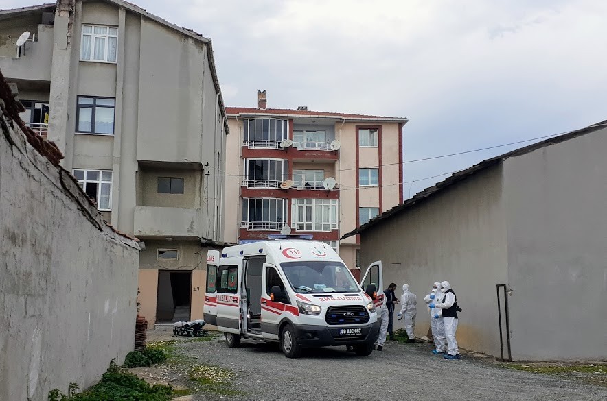 Haber alınamayan adam evinde ölü bulundu 