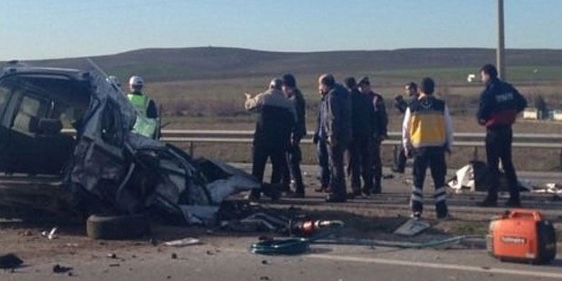 Habere giden TRT muhabiri yıkıldı