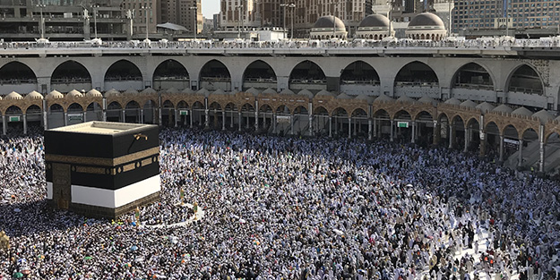 Hacı adayları yarın Arafat'a çıkacak