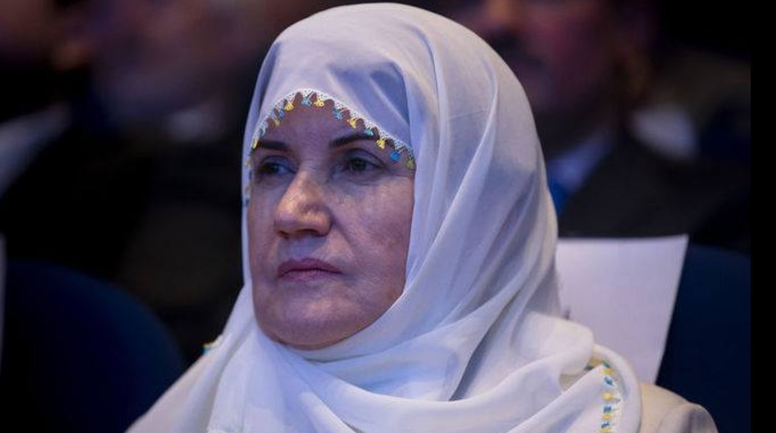 Hacı Meral abla bak! Sizi dinleyenler ne içiyorlar