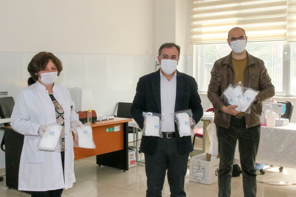 Hacılar Belediyesi maske üretimine başladı 