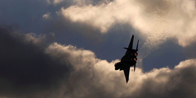 Haçlı Batı'dan intikam saldırısı! Hava saldırısı düzenlediler