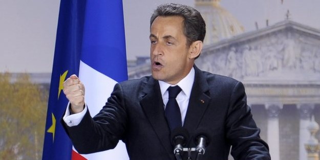 Haddini aşan Sarkozy'e çok sert tepki!