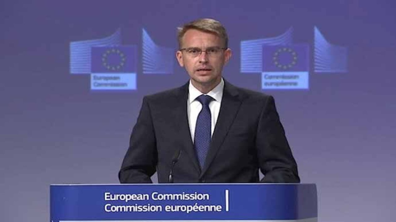 Haddini bil edepsiz! Sana bunları yalatırız Peter