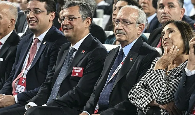 Hadi bi sor ben neden çekilmedim? Koltuğunu kaybettikten sonra ilk kez konuştu