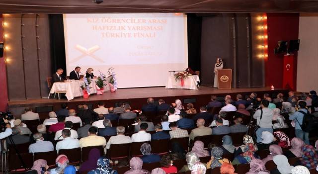 Hafız kızlar Türkiye finalinde yarıştı