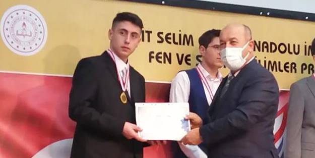 Hafızlıkta il birincisi oldu