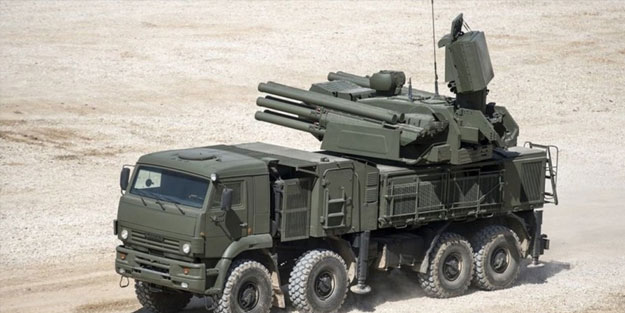 Hafter destekçisi Rusya'ya anlamlı mesaj! Pantsirle şehir turu