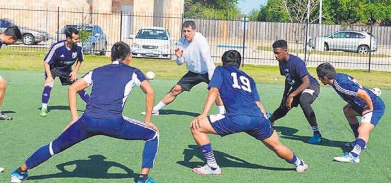 Hakan Şükür ortaya çıktı!