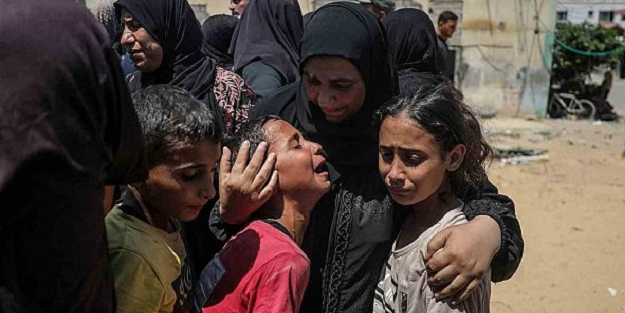 Hain İsrail, 'güvenli' ilan ettiği bölgeye saldırı düzenledi!