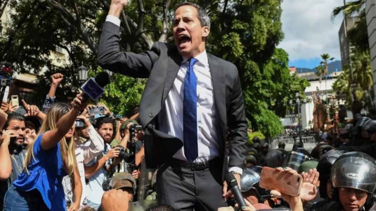 Hain muhalefet liderine gün doğdu! Her fırsatta ülkesini ABD’ye şikayet ediyordu