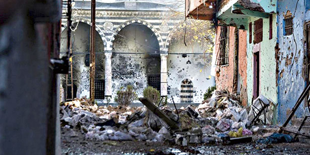 Hainler yaktı devlet onardı