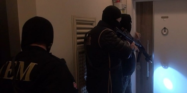 Hainlerin kanlı planı bozuldu! 2 terörist öldürüldü