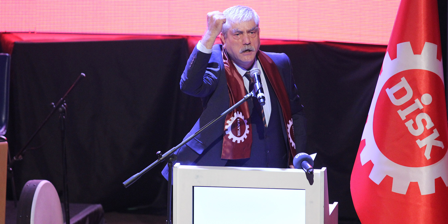 ‘hak, hukuk, adalet’ diyen solcularda son durum: Kani Beko’dan iki kızı ve damadına belediyede torpil!